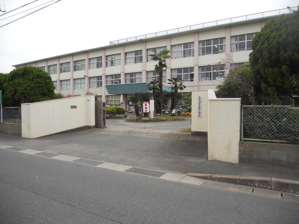 Junior high school. Mizumaki stand Mizumaki to South Junior High School 1145m