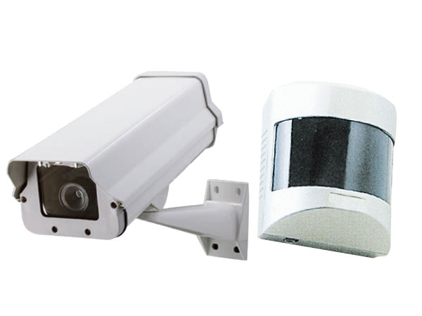 Security.  [surveillance camera] Key points, such as the entrance hall and parking, Installed seven recording type security camera in the elevator. Watch over residents 24 hours, To monitor the suspicious person of intrusion. (Same specifications)