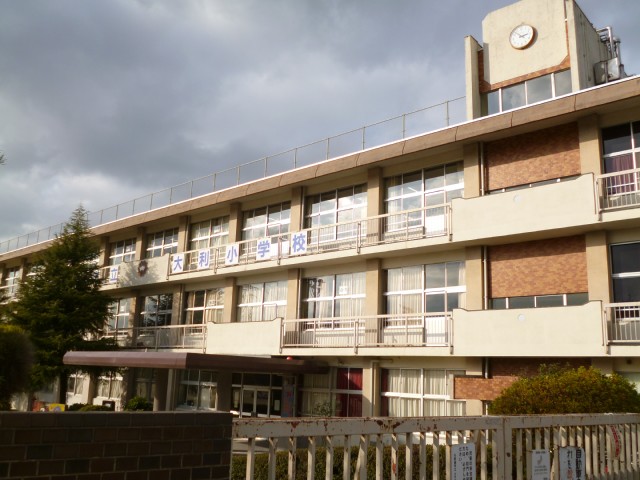Primary school. Ōnojō stand Ori elementary school (elementary school) up to 500m