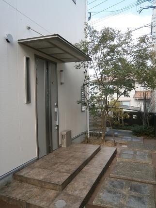 Entrance. Local (12 May 2013) Shooting