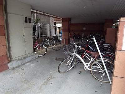 Other common areas. Bicycle (bike also OK)