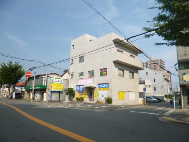 kindergarten ・ Nursery. Kasugabaru nursery MatsuTakeshi 200m to Kids Academy
