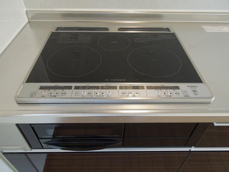 Same specifications photo (kitchen). For all-electric homes, Stove is the IH cooking heater specification (^_^) / You can quickly our cuisine than you think because the thermal conductivity is early After all, "peace of mind ・ Safety "is the first (^_^) /