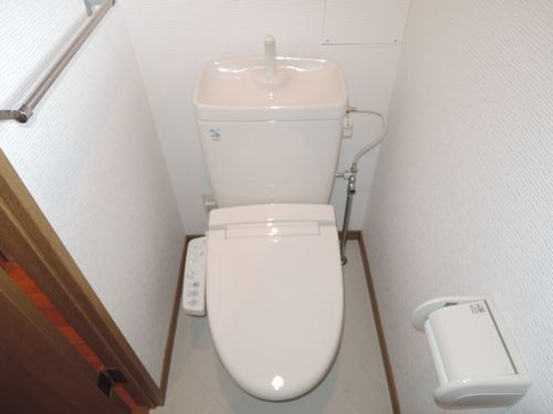 Toilet. Warm water washing toilet seat new