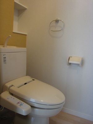 Other room space. WC