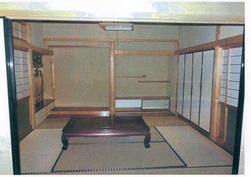 Non-living room. Two between the continuance of the Japanese-style room