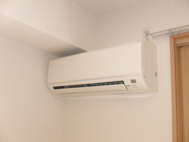Other room space. With a happy air conditioning