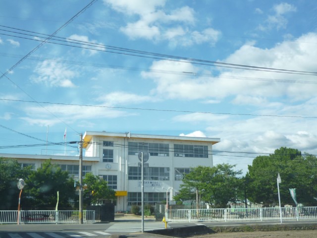 Primary school. Tadami 300m up to elementary school (elementary school)