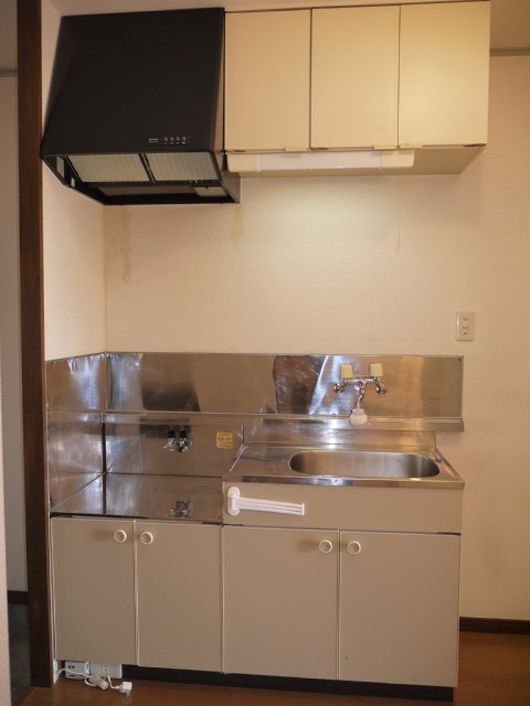 Kitchen. You can gas stove installation ☆
