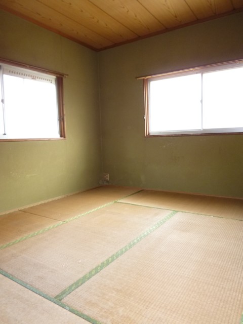 Other room space. Tatami will relax