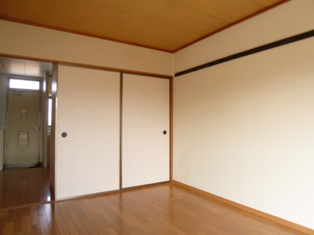 Other room space. Please in the living room ☆