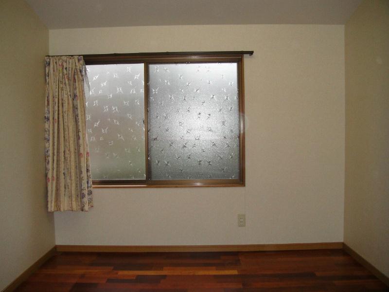 Non-living room
