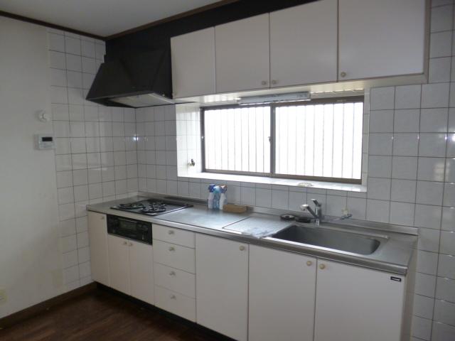 Kitchen. Bright kitchen