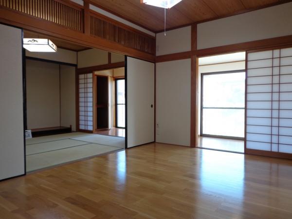 Bathroom. Change the first floor Japanese-style Western-style