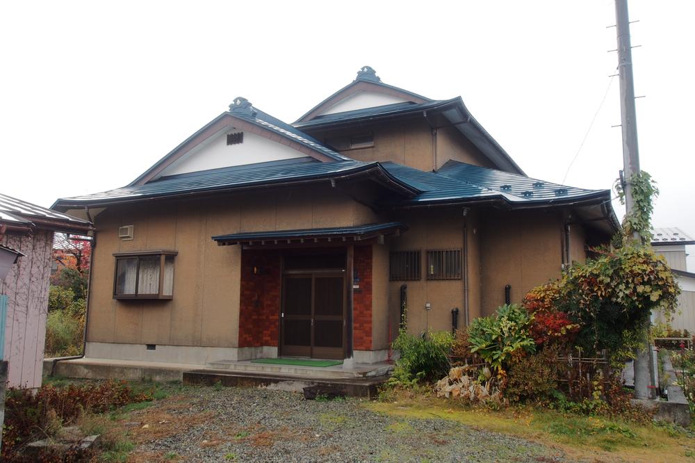 Local appearance photo. Japanese-style house
