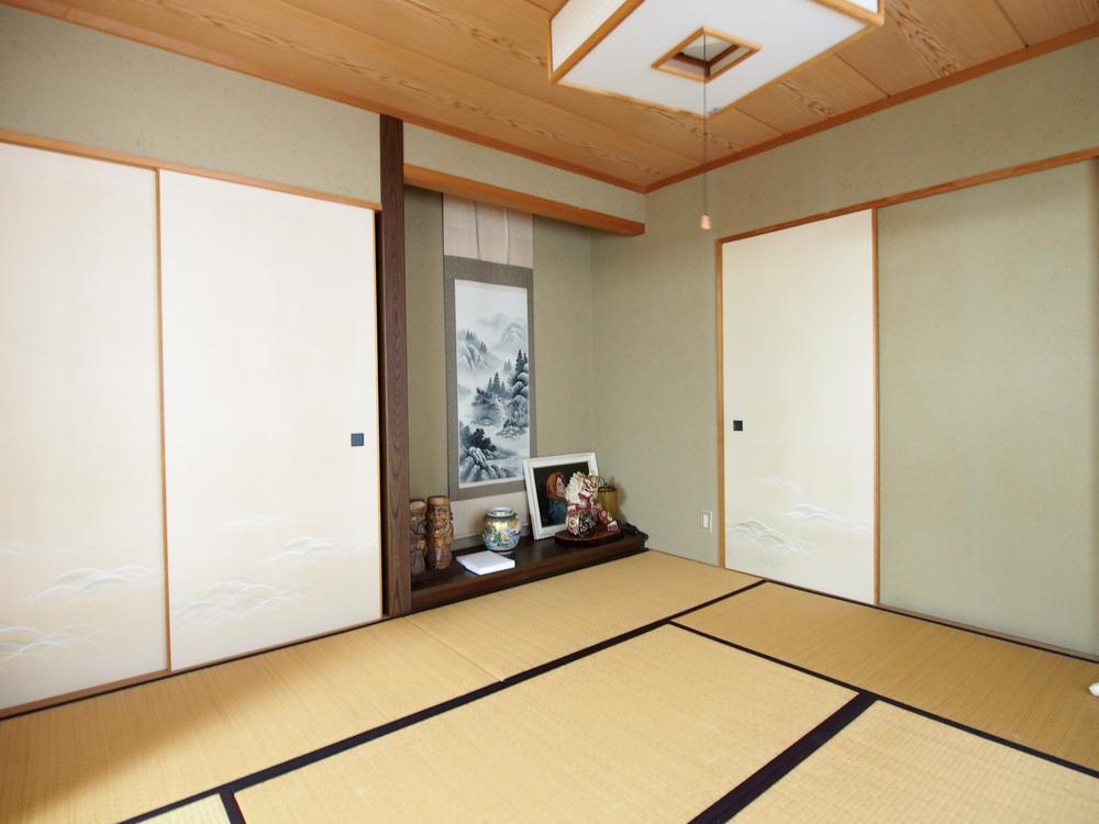 Non-living room. 8-mat Japanese-style There are 3 rooms. 