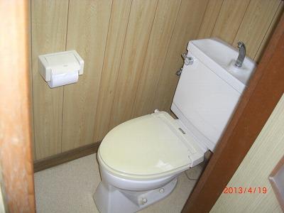 Toilet. Indoor (April 2013) Shooting
