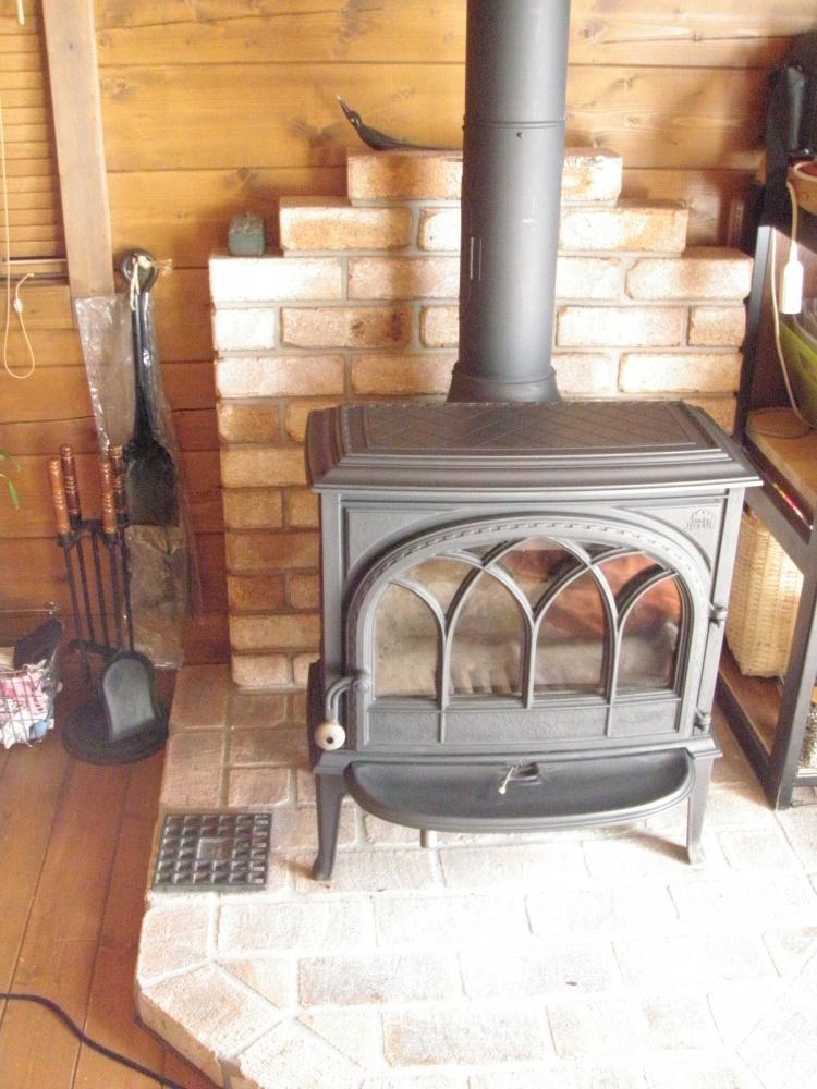 Other introspection. Wood stove in the living The house warm in the fan in combination