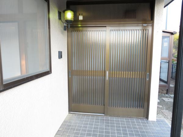 Entrance. The entrance was established TV Intercom