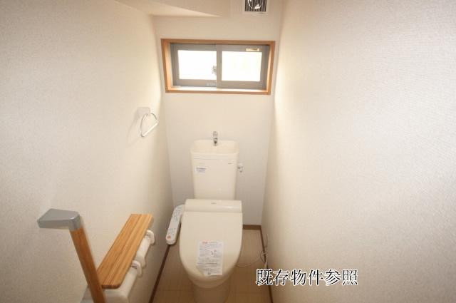 Toilet. Each floor cleaning heating toilet seat