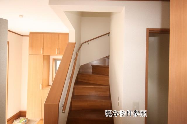 Other introspection. With peace of mind handrails to stairs