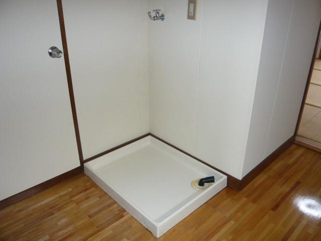 Other Equipment. Indoor Laundry Storage