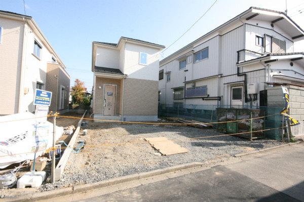 Local photos, including front road