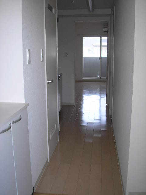 Other room space. Corridor