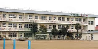 Primary school. 400m to Koriyama TatsuKaoru mountain elementary school (elementary school)