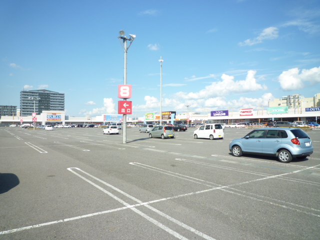 Shopping centre. 1069m until the ion Town Koriyama (shopping center)