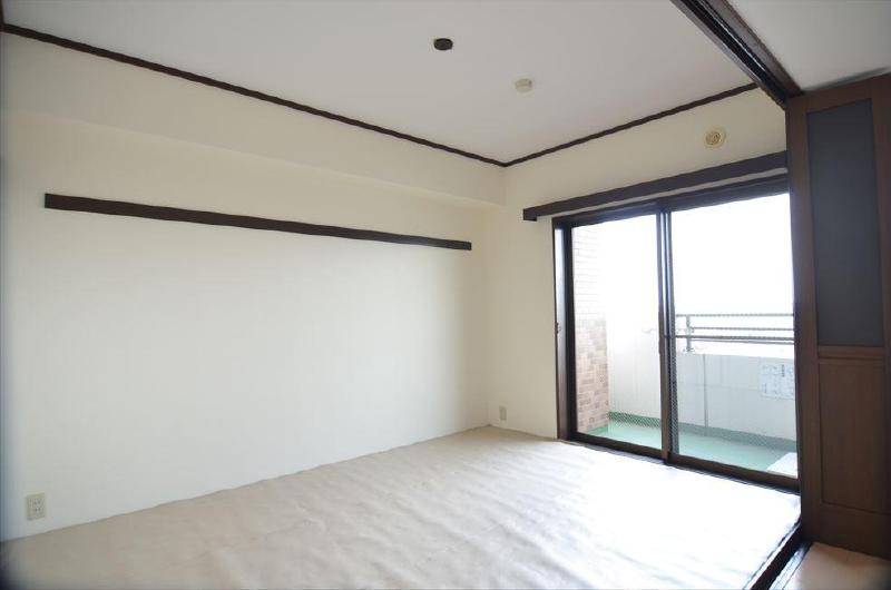 Living and room. Japanese-style room 6 quires