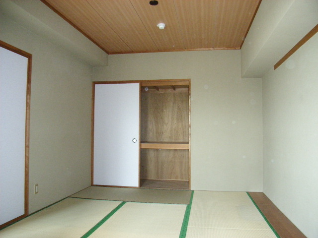 Other room space