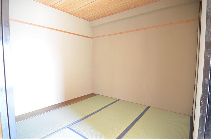 Living and room. Japanese-style room 4.5 Pledge