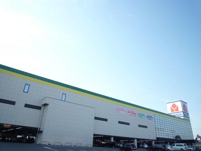 Shopping centre. Yamada Denki Tecc Land 2406m Koriyama to head office (shopping center)