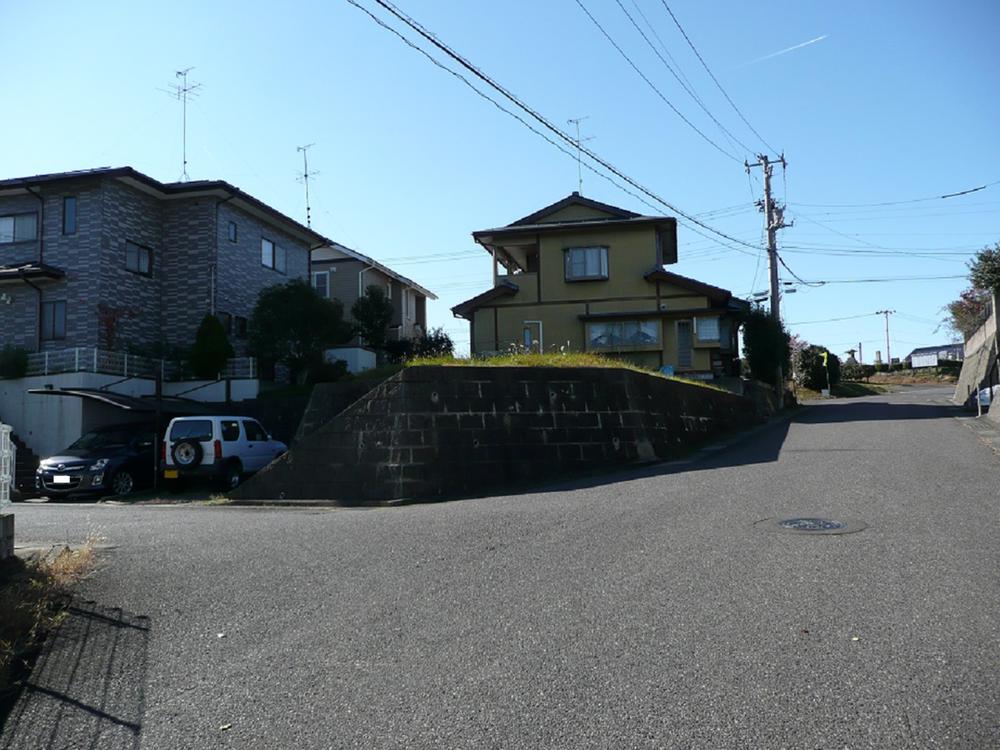 Local photos, including front road. Hozawa Lake Town subdivision within