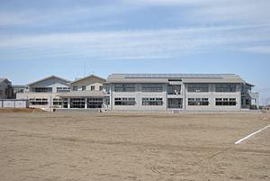 Junior high school. Yabuki until junior high school, About 1500m