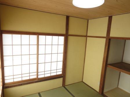 Non-living room. First floor Japanese-style room 6 quires, Tatami mat was exchange