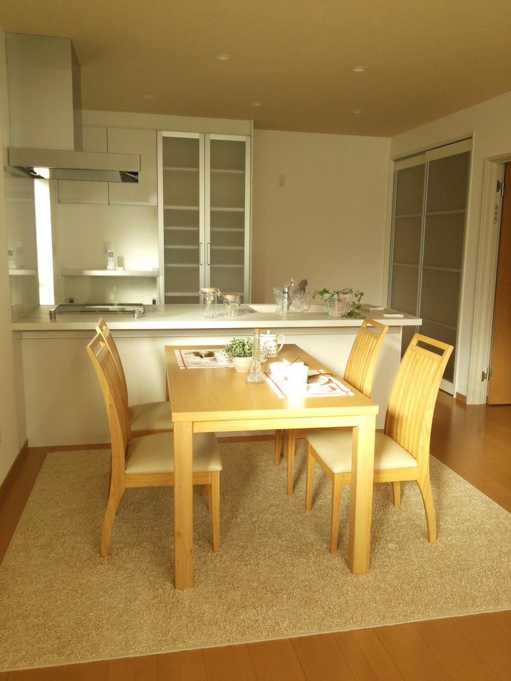 Kitchen. Kitchen from the dining.  Panasonic of living station! !  It is stylish and easy to use. 