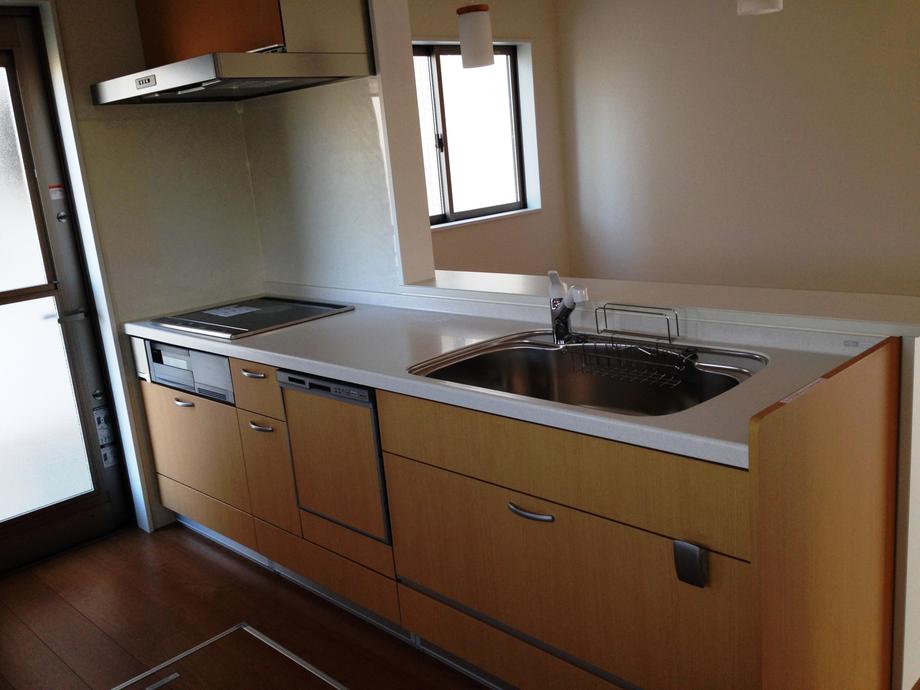 Kitchen. H25 / 12 / 2 shooting