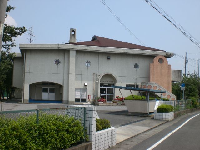 kindergarten ・ Nursery. East kindergarten (kindergarten ・ 1800m to the nursery)
