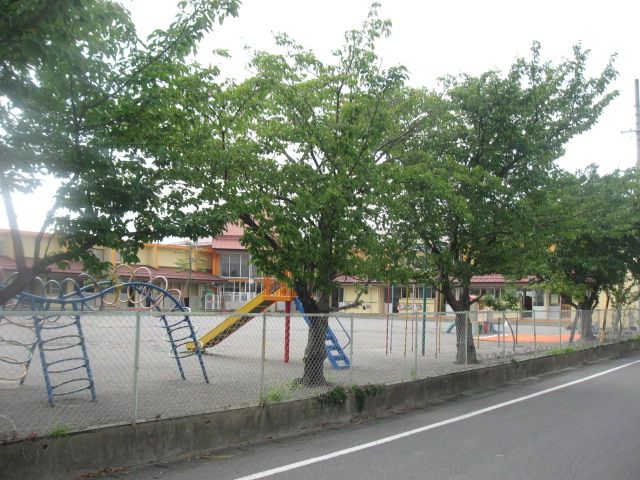 kindergarten ・ Nursery. Osa nursery school (kindergarten ・ 1100m to the nursery)