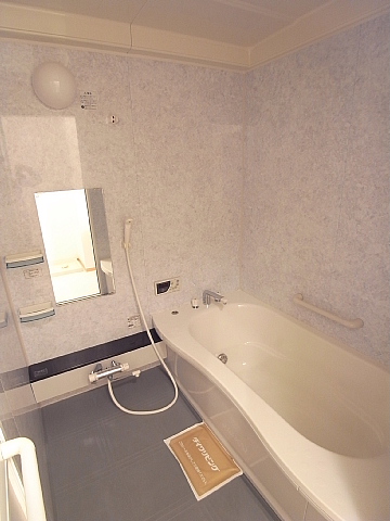 Bath. how is it! This luxurious bathroom! It will be healed! 