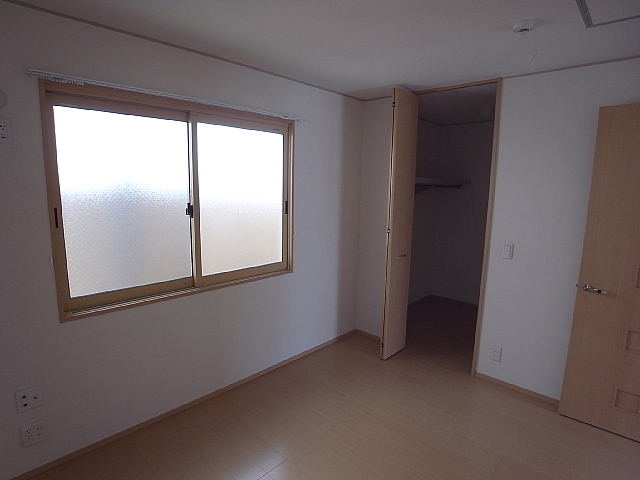 Other room space. Closet, Walk is in! ! 