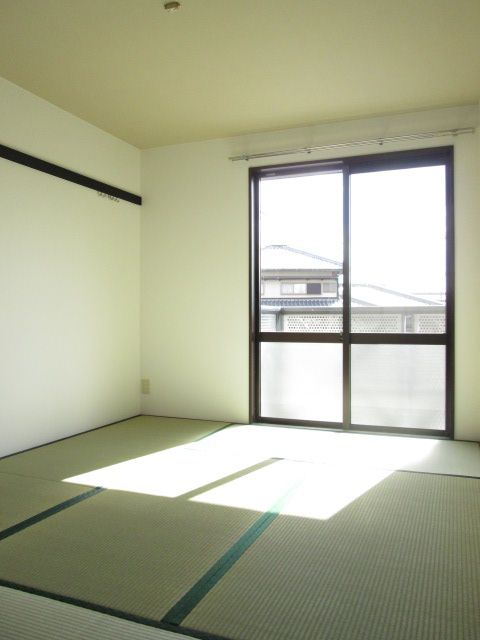 Living and room. It is a beautiful Japanese-style room