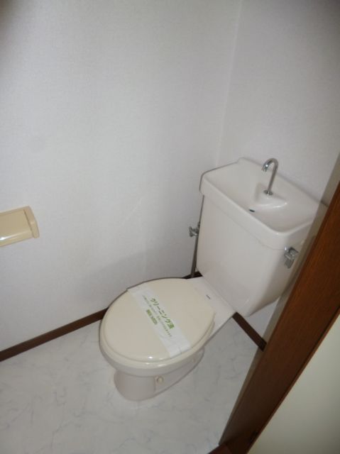 Toilet. Private room to settle down