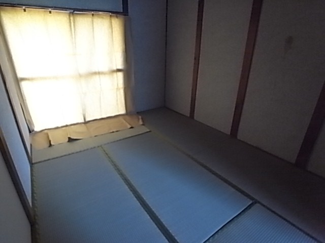Living and room. DK with Japanese-style room that can be used together! 