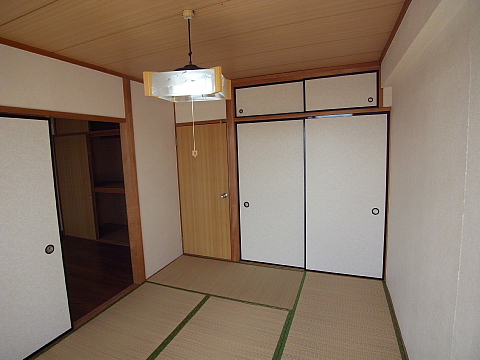 Other room space. The bedroom Japanese-style is the person who futon school