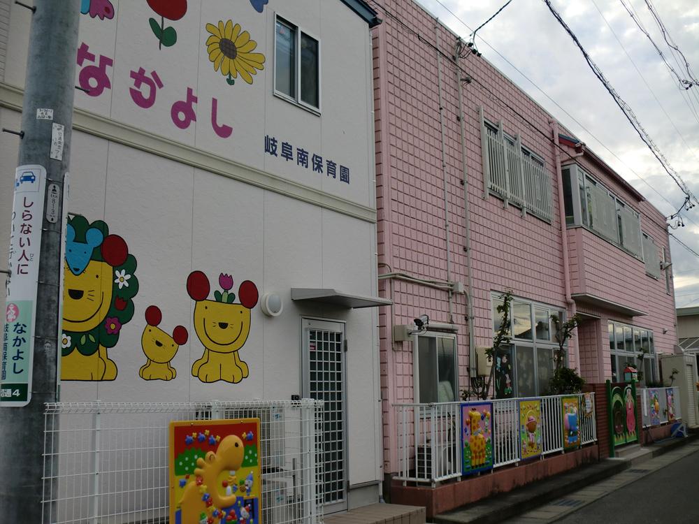 kindergarten ・ Nursery. Nakayoshi 500m to Gifu south nursery school
