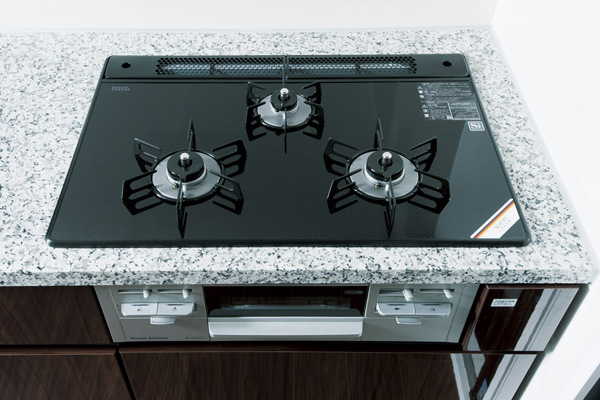 Kitchen.  [Glass top stove] Care is easy to design is also a beautiful glass top plate (same specifications)