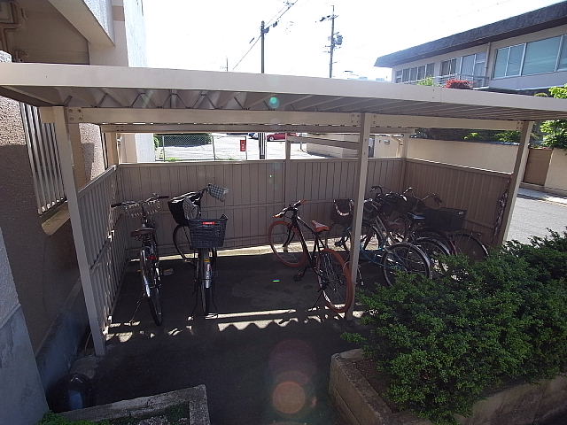 Other common areas. OK shopping is by bicycle